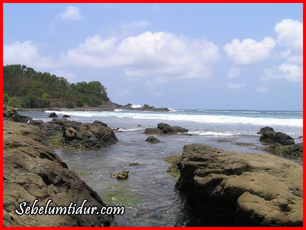 Pantai Wedi ombo, Tempat romantis di Gunung Kidul, Pantai 