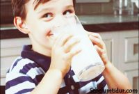 manfaat minum air lemon sebelum tidur